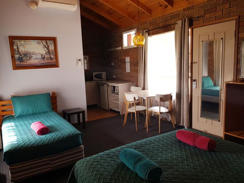 Walkabout Motel - New Castle Holiday 2