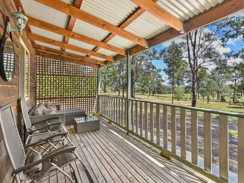 Wallaby Cottage - Cute Accom In Bushland Setting - New Castle Holiday 0