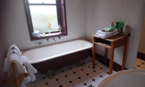 Walnut Cottage - New Castle Holiday 3