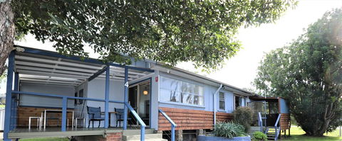 Waterfront Cottages - New Castle Holiday 1
