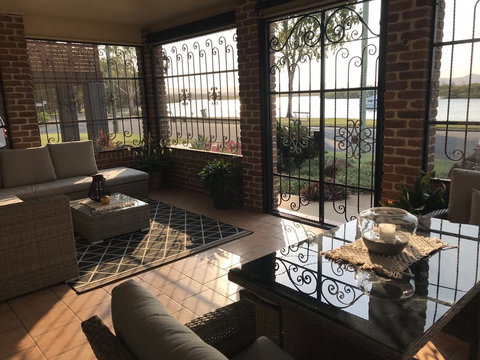 Waterfront Family House - New Castle Holiday 0