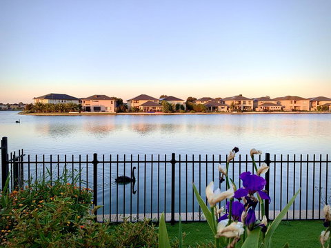 Waterfront Grand Villa For Big Group - New Castle Holiday 1