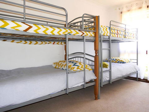 Waterfront Haven With Jetty, Mooring And WiFI - New Castle Holiday 2