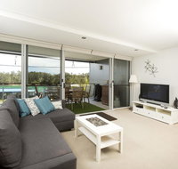 Waterline 202 - New Castle Holiday