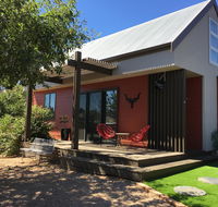 Daydream Cottage - New Castle Holiday