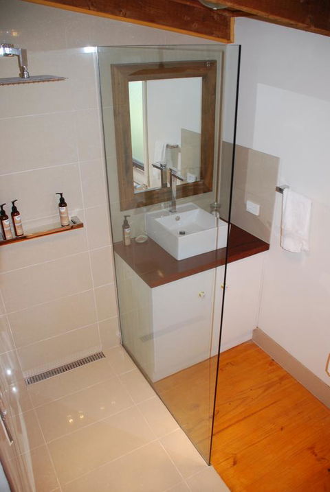 Bluegum Ridge Cottages - New Castle Holiday 17