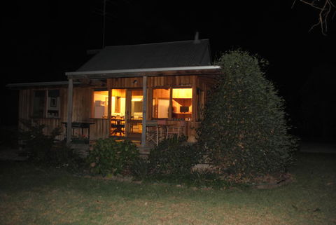 Bluegum Ridge Cottages - New Castle Holiday 24