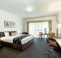Blazing Stump Motel  Suites - New Castle Holiday