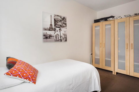 Melbourne Villa - New Castle Holiday 34