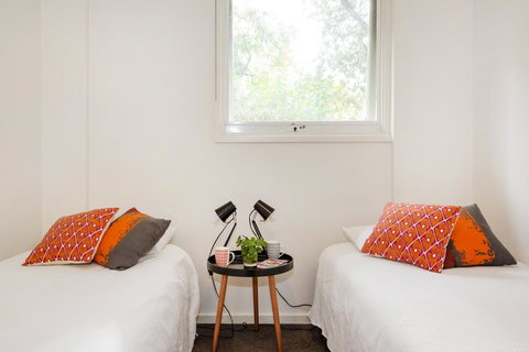 Melbourne Villa - New Castle Holiday 31