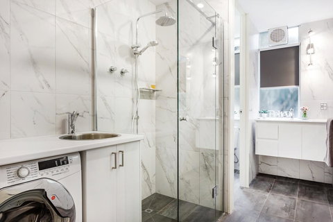 Melbourne Villa - New Castle Holiday 24