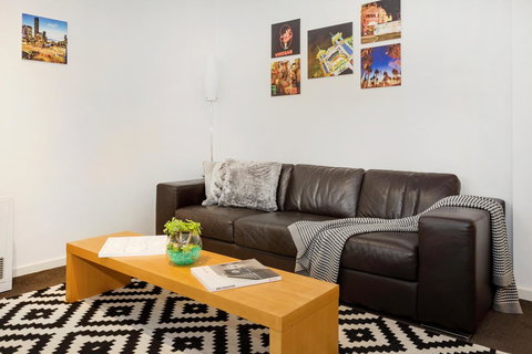 Melbourne Villa - New Castle Holiday 3