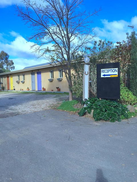 The Albion Motel Castlemaine - New Castle Holiday 5