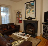 Cape Nelson Lighthouse - New Castle Holiday