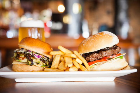 Nightcap At Excelsior Hotel - New Castle Holiday 37