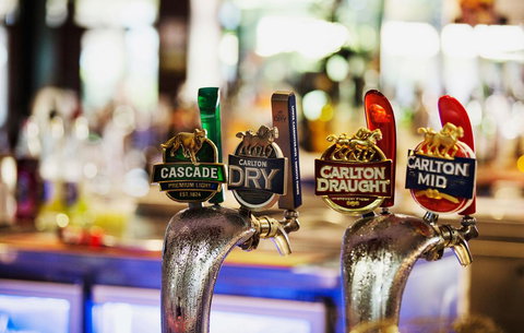 Nightcap At Excelsior Hotel - New Castle Holiday 38