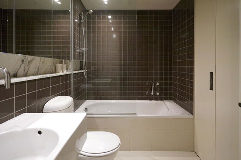 Melbourne Luxury Collection - New Castle Holiday 12