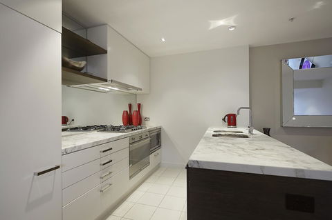 Melbourne Luxury Collection - New Castle Holiday 25