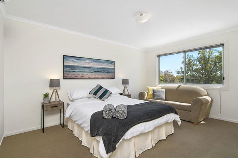 Bask At The Glade - Rejuvenate Stays - New Castle Holiday 3