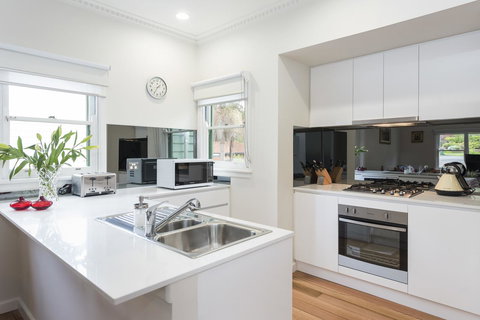 Hillside House - New Castle Holiday 2