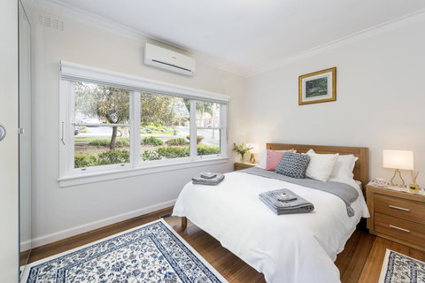 Hillside House - New Castle Holiday 6