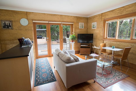 Bundjil Studio - New Castle Holiday 6