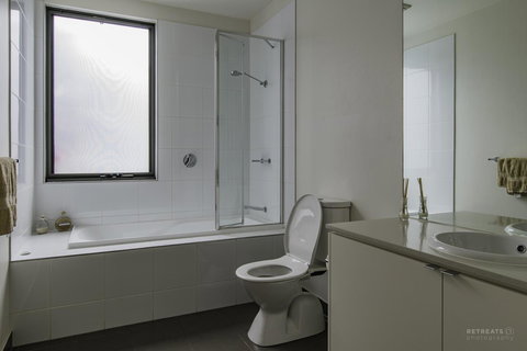 1 Pebble Place - New Castle Holiday 13