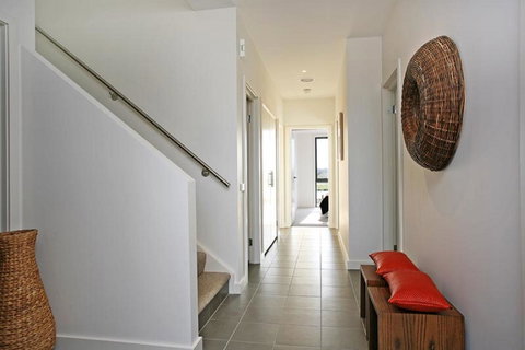 1 Pebble Place - New Castle Holiday 6