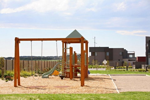 1 Pebble Place - New Castle Holiday 15