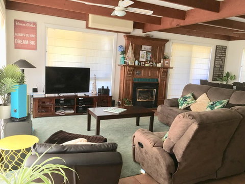 Nest On A Crest - New Castle Holiday 0