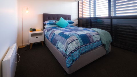 Waterfront Apt 234 Marinaquays - New Castle Holiday 24