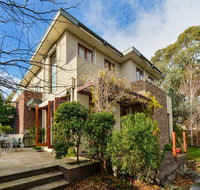 Boutique Stays - Maple On Kent Glen Iris Townhouse - New Castle Holiday