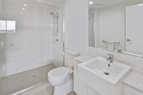 Aquarius Kawana - New Castle Holiday 31