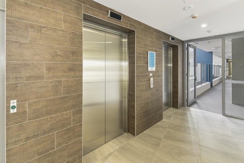 Aquarius Kawana - New Castle Holiday 35