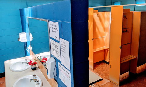 Cool Bananas Backpackers - New Castle Holiday 11