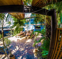 Cool Bananas Backpackers - New Castle Holiday