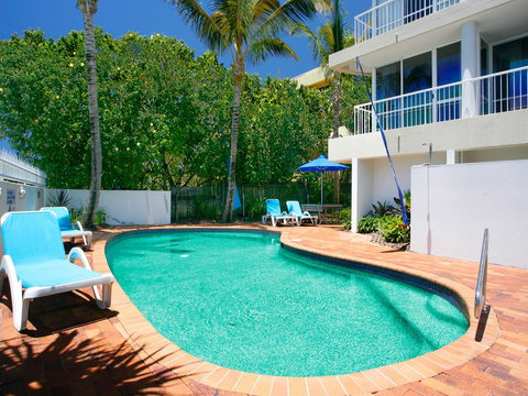 La Mer Sunshine Beachfront - New Castle Holiday 21
