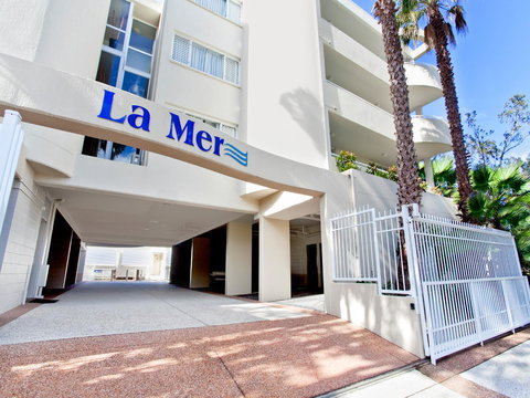 La Mer Sunshine Beachfront - New Castle Holiday 22