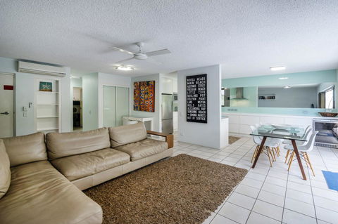 Sunseeker Holiday Apartments - New Castle Holiday 33