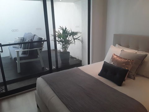 Sunseeker Holiday Apartments - New Castle Holiday 8