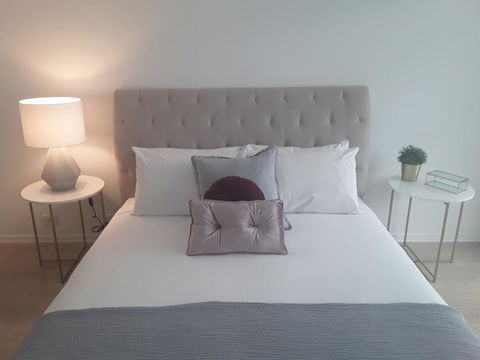 Sunseeker Holiday Apartments - New Castle Holiday 9