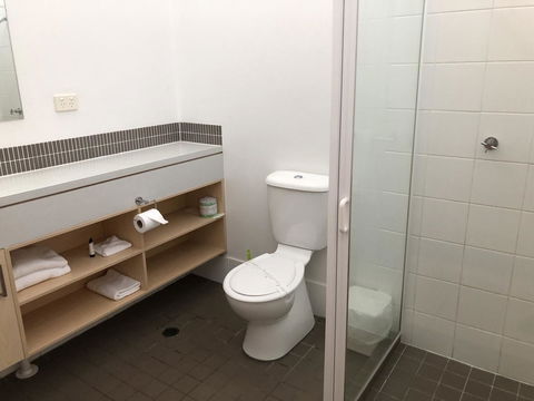 Bribie Island Hotel - New Castle Holiday 4