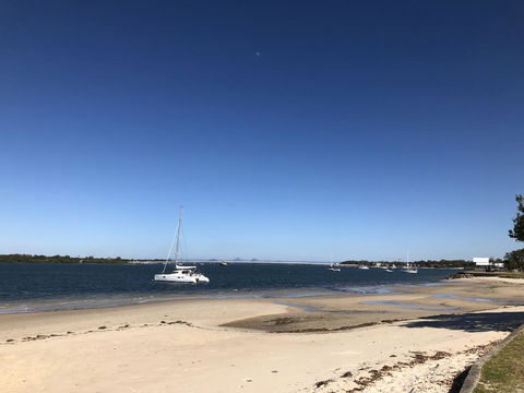 Bribie Island Hotel - New Castle Holiday 25