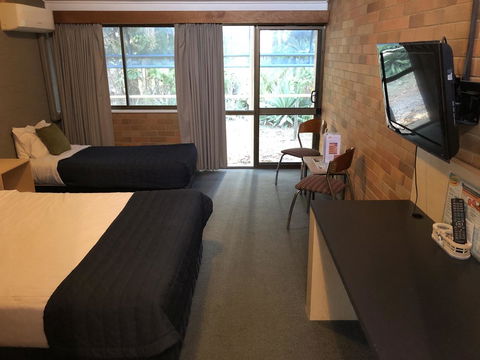 Bribie Island Hotel - New Castle Holiday 21