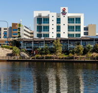 BEST WESTERN PLUS Lake Kawana Hotel - New Castle Holiday