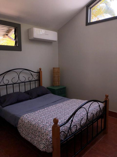 Backpackers At 1770 - New Castle Holiday 8