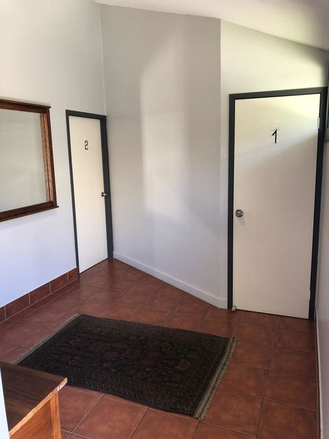 Backpackers At 1770 - New Castle Holiday 10
