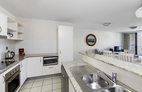 Sand Dunes Resort Accommodation - New Castle Holiday 5