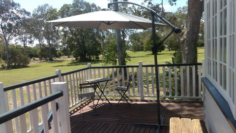 Lake Weyba Noosa Lodge & Kangaroos - New Castle Holiday 2