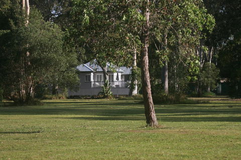 Lake Weyba Noosa Lodge & Kangaroos - New Castle Holiday 30